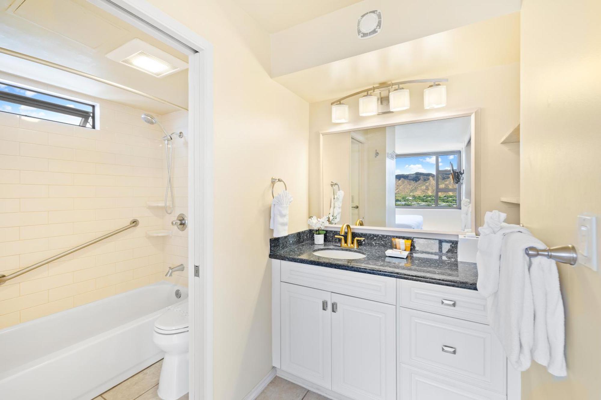 Diamond Head Views Retreat With Free Parking & Near Waikiki Beach! ホノルル エクステリア 写真